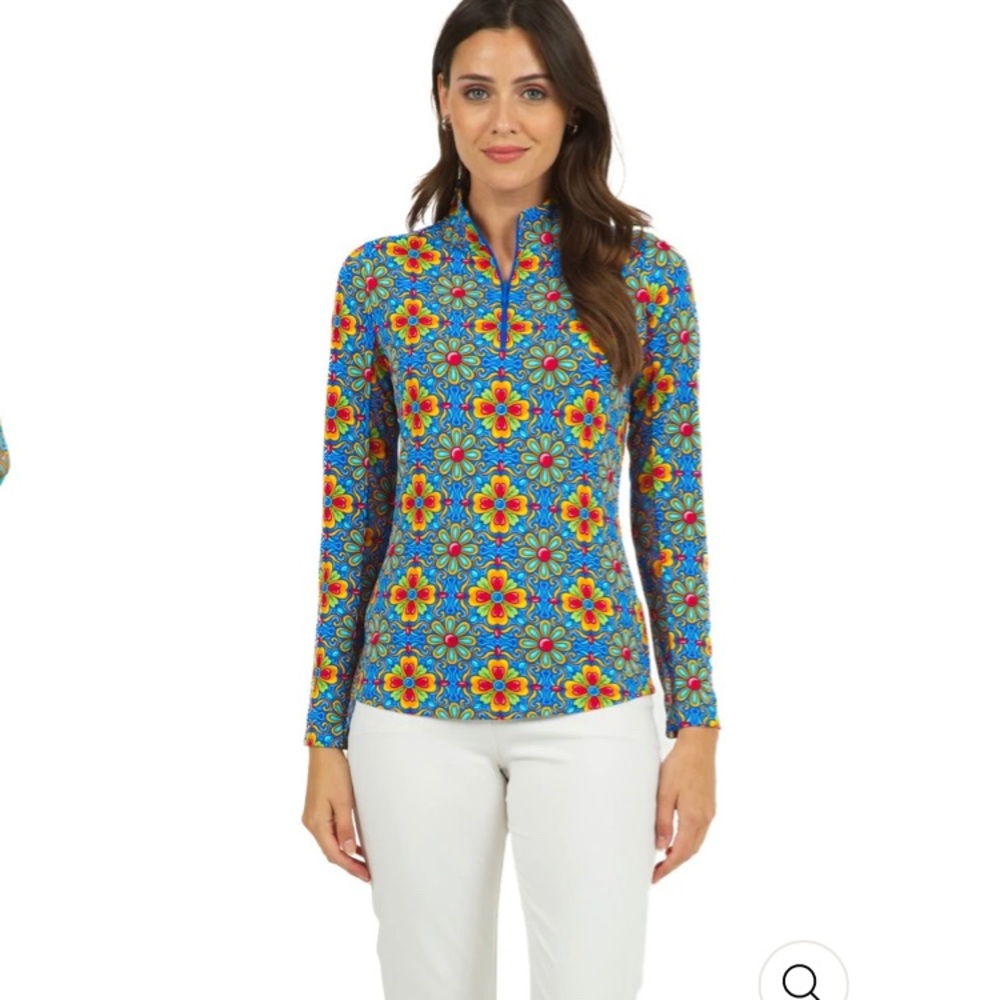 New In Original Packaging Ibkul Scarlet Print Long Sleeve Mock Neck Top, size L